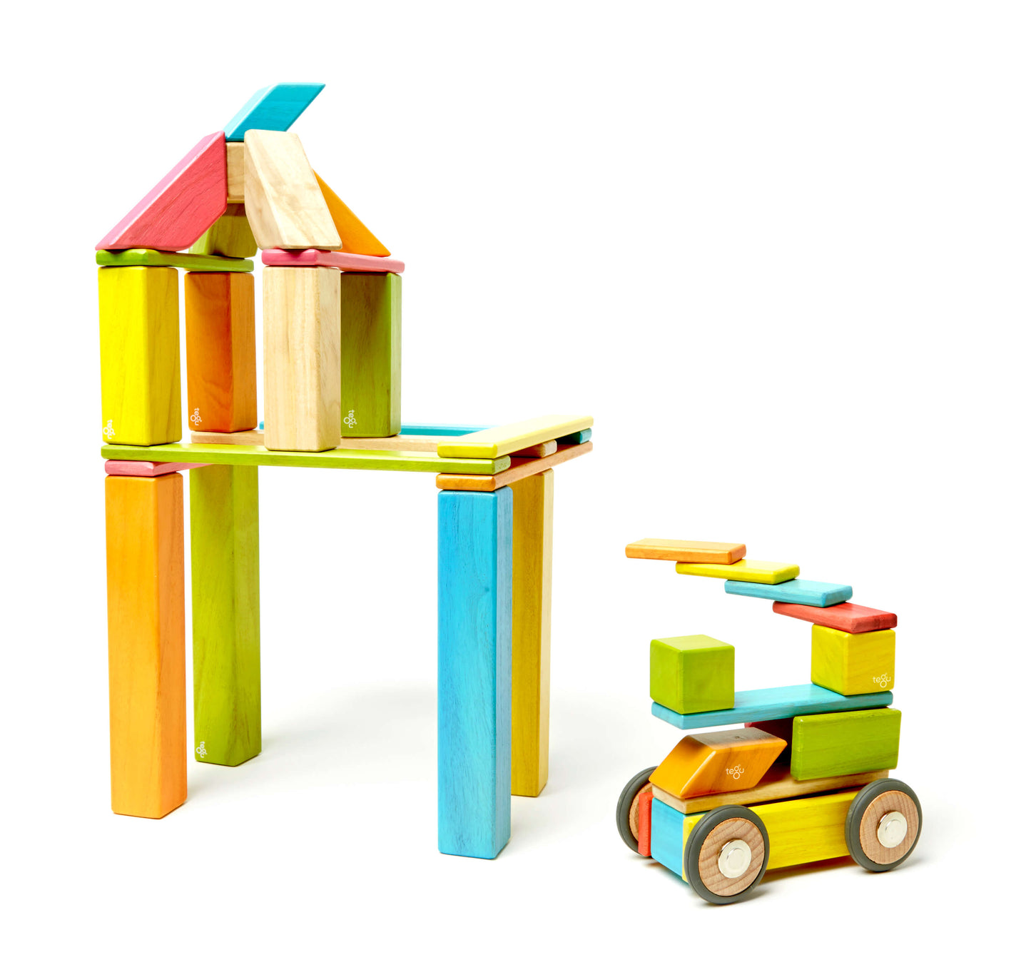 42 Piece Magnetic Wooden Building Blocks - STEM toys