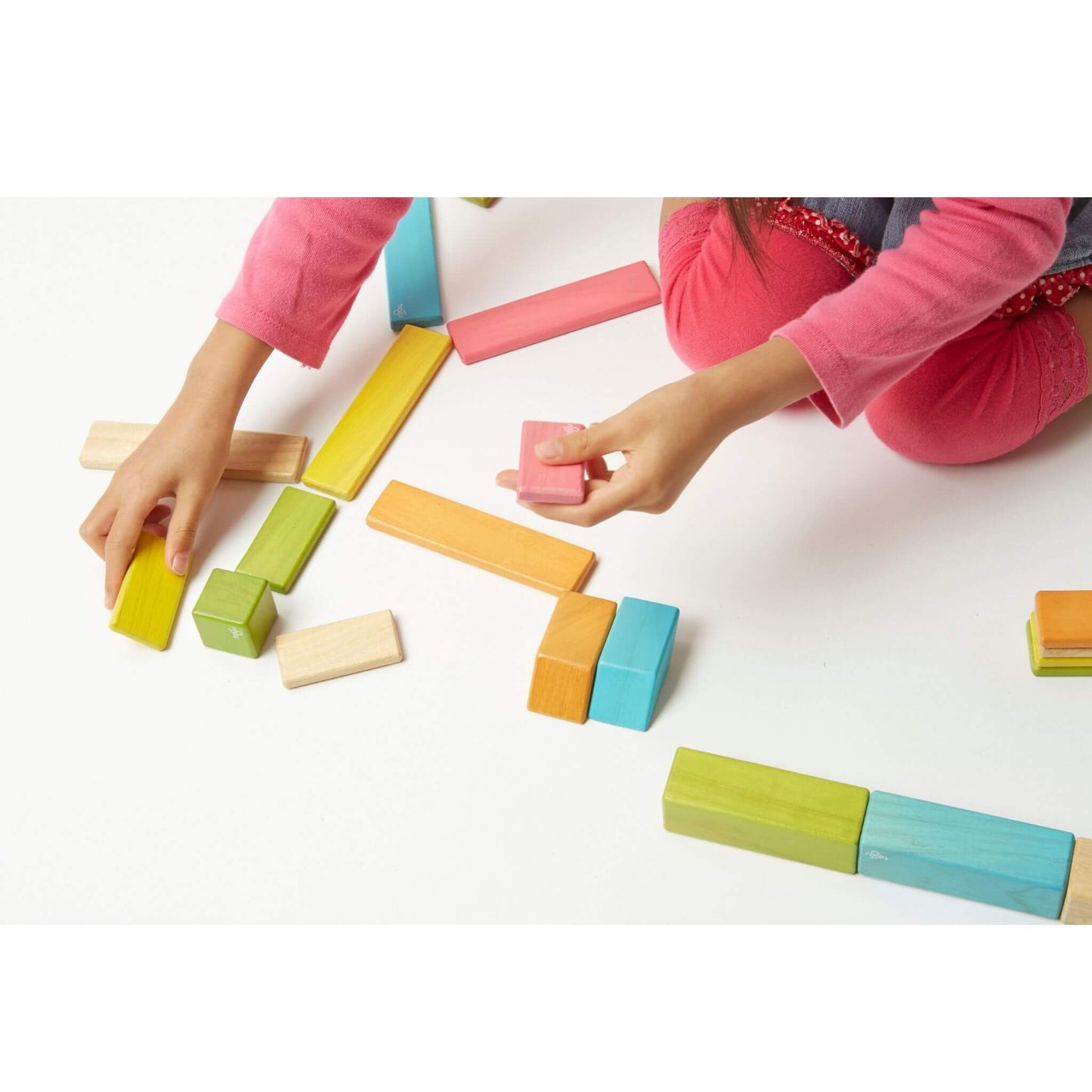 42 Piece Magnetic Wooden Building Blocks - children's toys