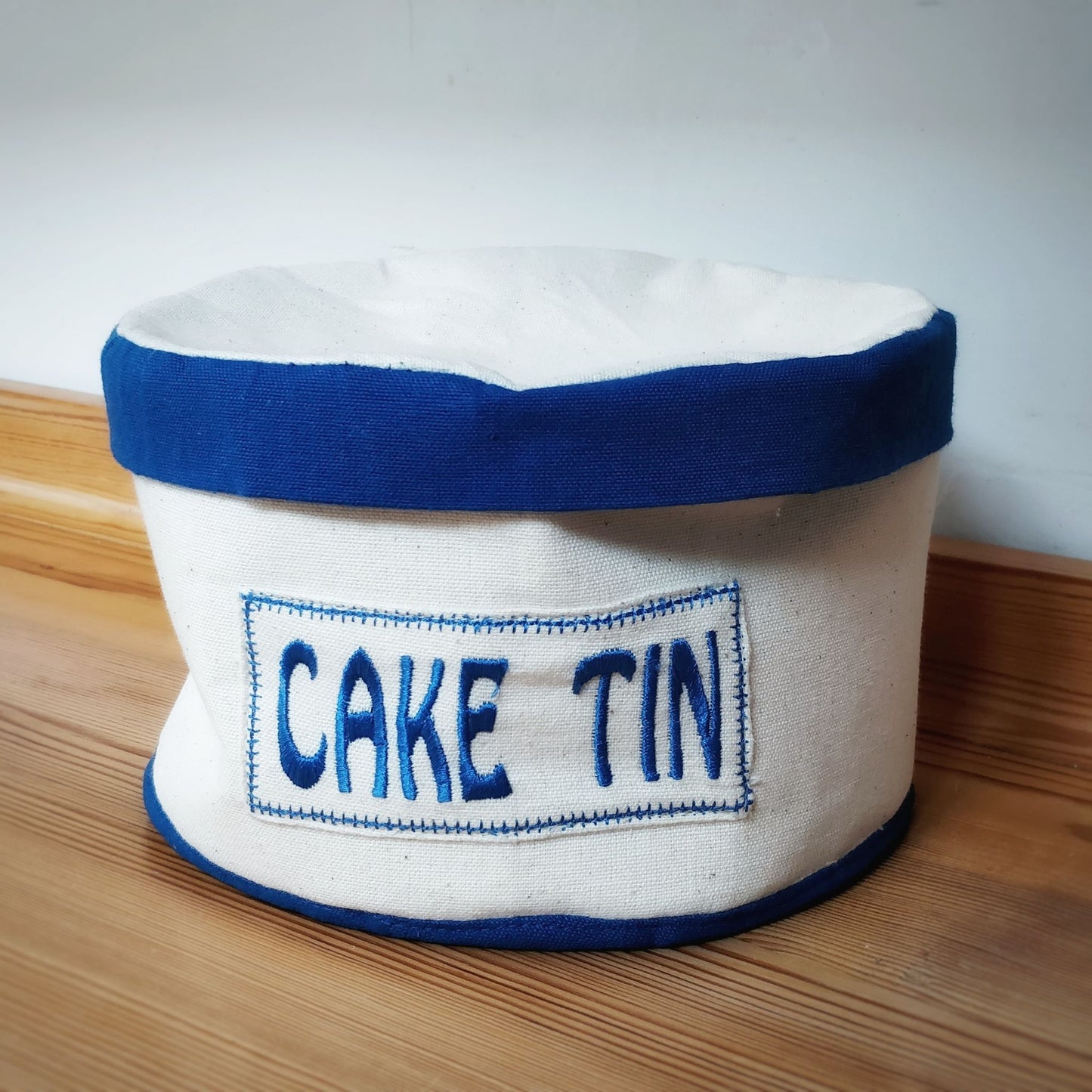 Cupcake Set in Fair Trade Cotton - cake tin