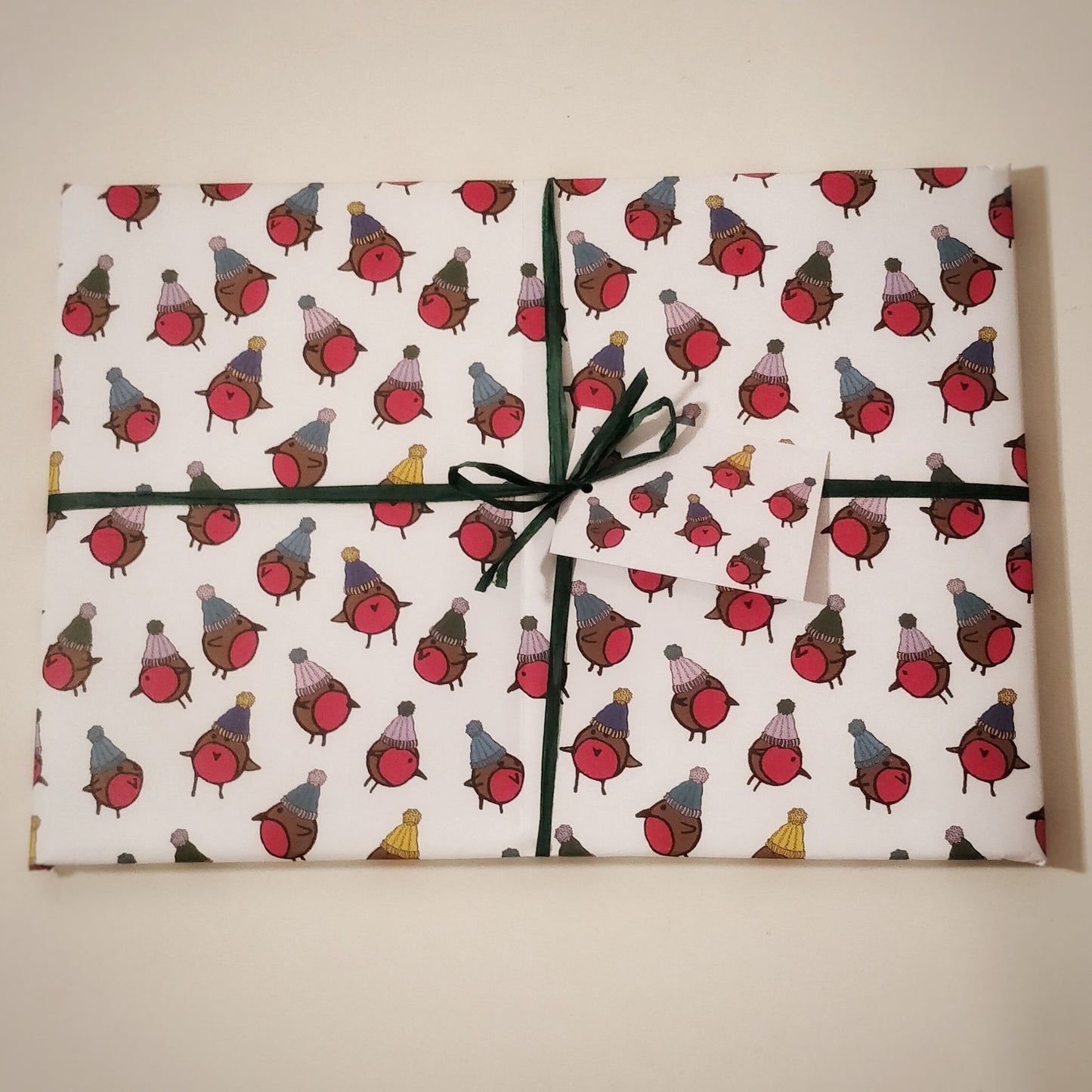 Hand Gift Wrap - Christmas Robins