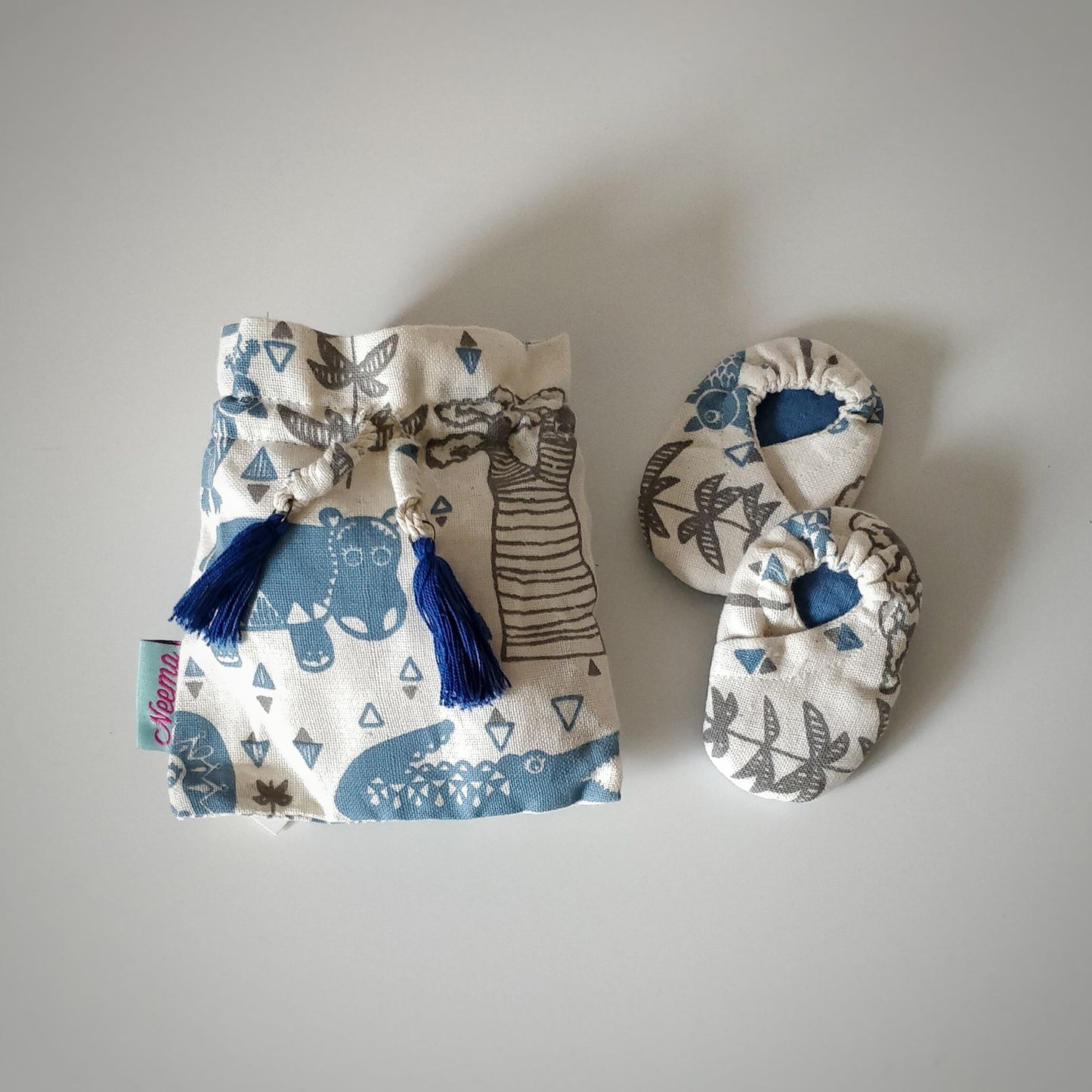 Handmade and Fair Trade Cotton Baby Shoes - blue with bag