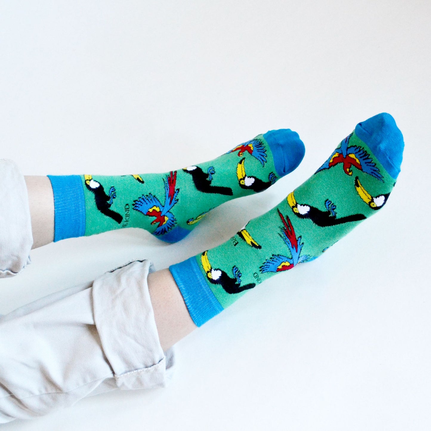 Toucan Design Socks protecting rainforests - Bamboo Socks in 2 Adult Sizes
